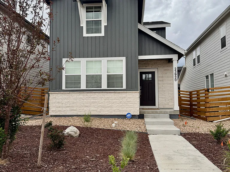 23920 E 34th Ave — Photo 1