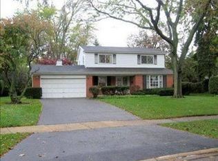 1305 W Butternut Ln, Arlington Heights, IL 60005