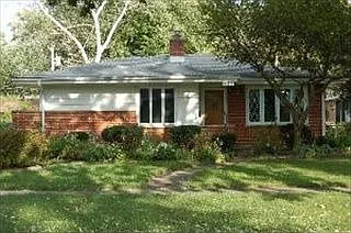 427 Stone Pl photo 1