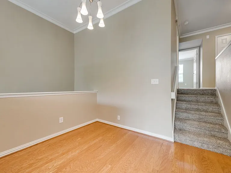 2201 Wolf St #5202 — Photo 3