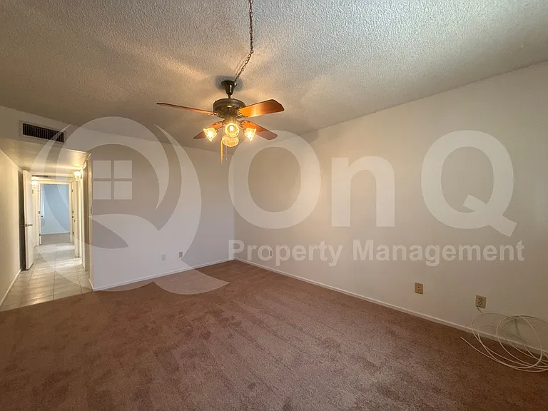 3930 N Stone Ave — Photo 10