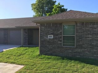 404 W 2nd St, Gentry, AR 72734