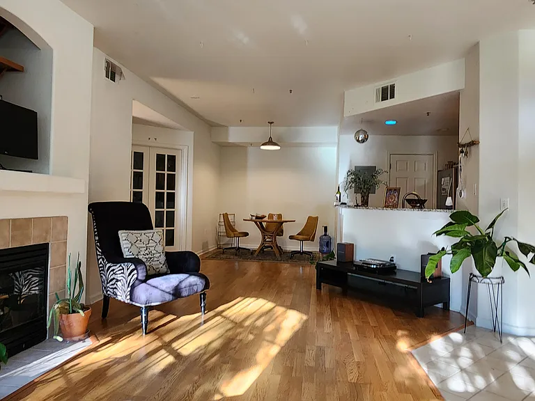 530 Mohawk Dr — Photo 1