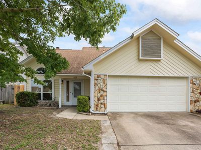 202 Woodland Park Cir, Mary Esther, FL, 32569