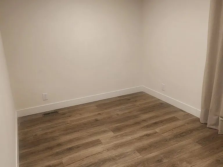 1210 Linville St #430 — Photo 2