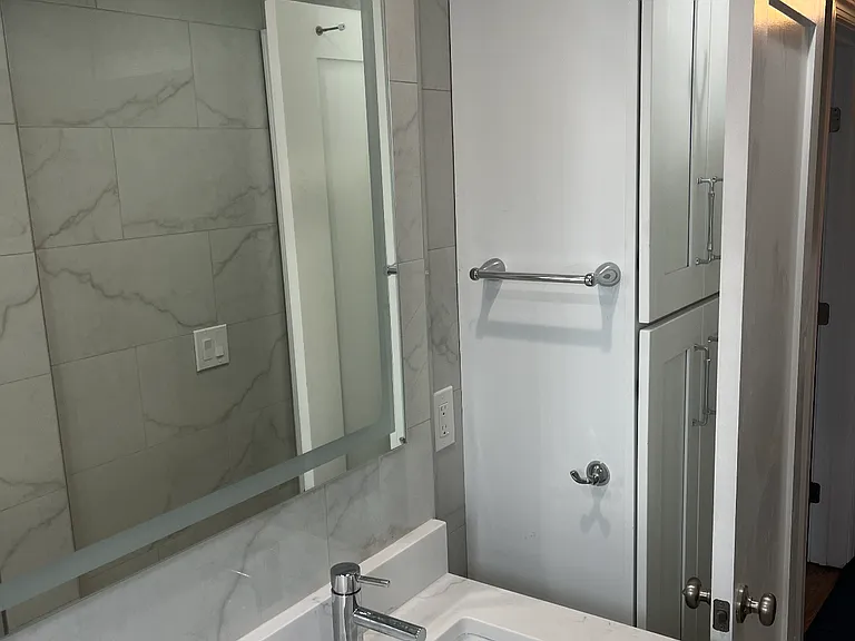 66 Linden St #2 — Photo 4