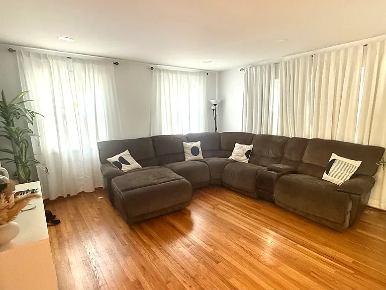 43 Orchard St #1 — Photo 9
