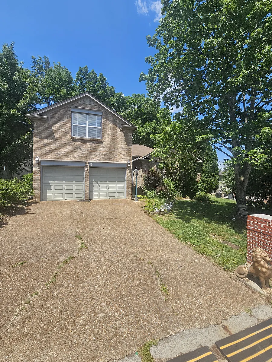 Building Photo - 529 Forest Pointe Pl