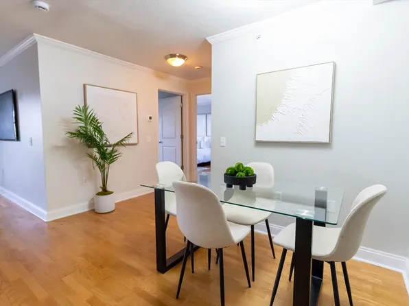 545 Page St Unit 301, Stoughton, MA 02072