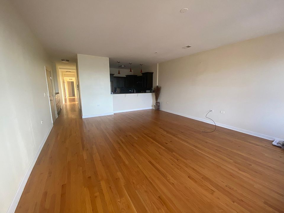 1st image of 3227 S Archer Ave APT 3W