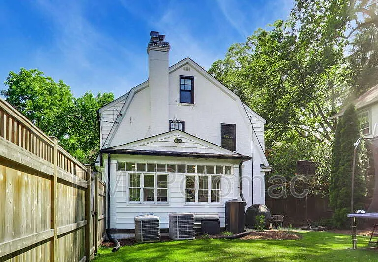 5332 Nevada Ave NW — Photo 37