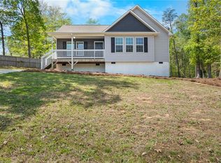 866 Falling Creek Ct, Rural Hall, NC 27045