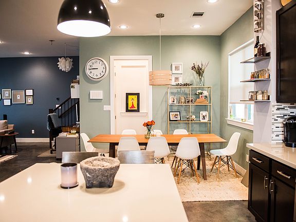 Open floor dinning room concept