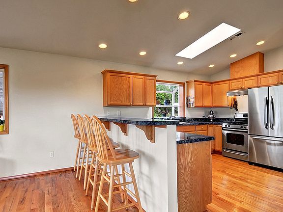 3rd image of 1313 S Edmunds St