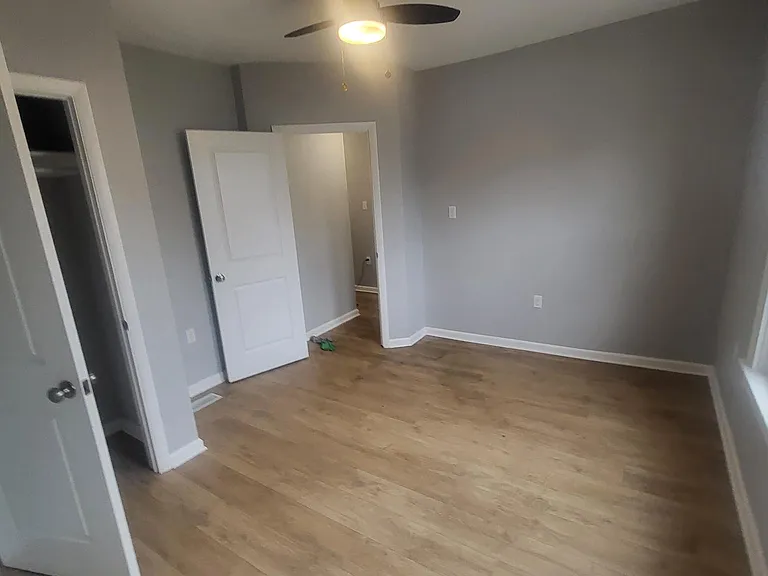 1216 Louise St #2 — Photo 8
