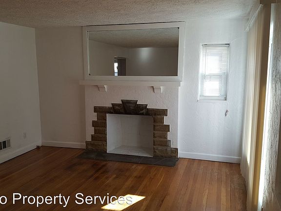 3rd image of 1458 Kumler Ave