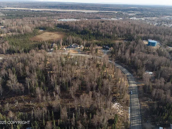 330 Turnbuckle Terrace Rd, Soldotna, AK 99669