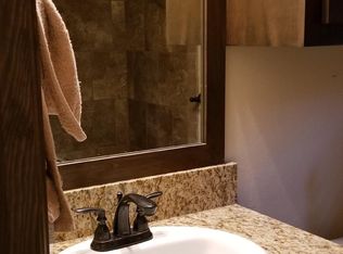 708 SW 12th St, Moore, OK 73160