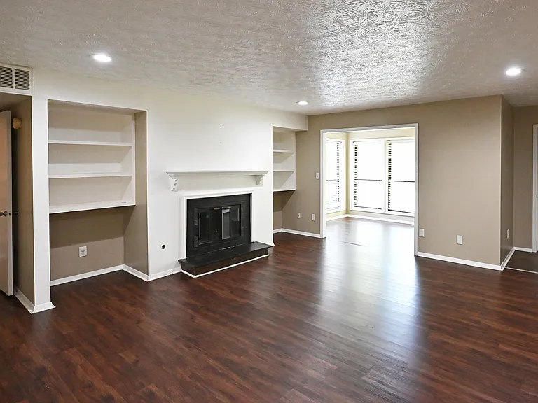 908 Park Ridge Cir — Photo 4