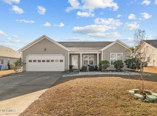 305 Rose Bud Ln, Holly Ridge, NC 28445