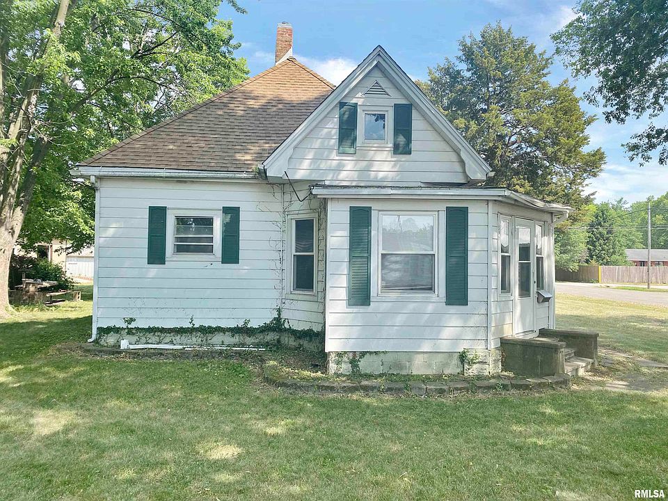 200 N Washington St, Manito, IL 61546 Zillow