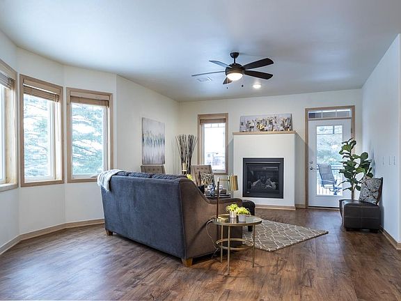 4th image of 11 Glen Brook Way