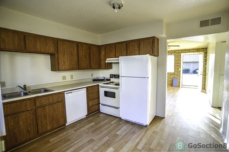 2nd image of 9820 E Broadway Rd APT 102