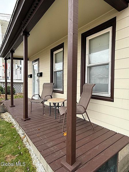 5th image of 122 Hudson Avenue