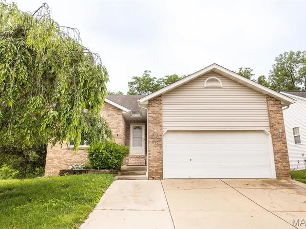 2130 Streamview Ct, O'Fallon, IL 62269