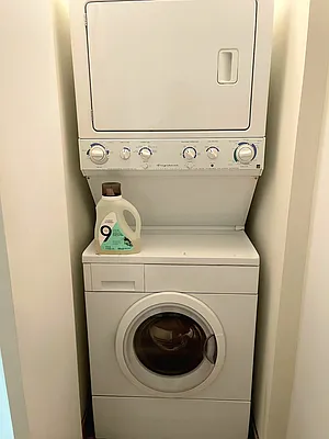 Rented by R New York | media 16