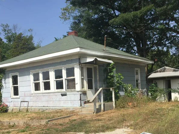 510 W 7th St, Bicknell, IN 47512