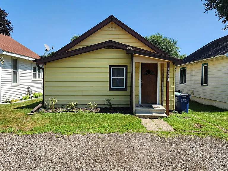 1400 Pine St — Photo 2
