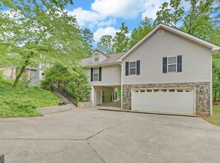 371 Shorewood Cir, Toccoa, GA 30577