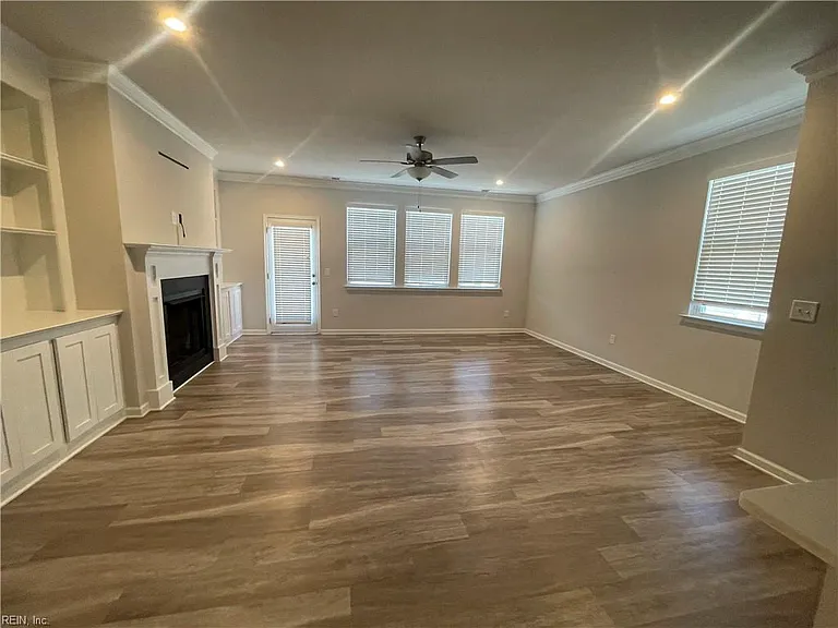 1801 Moravian Walk — Photo 10