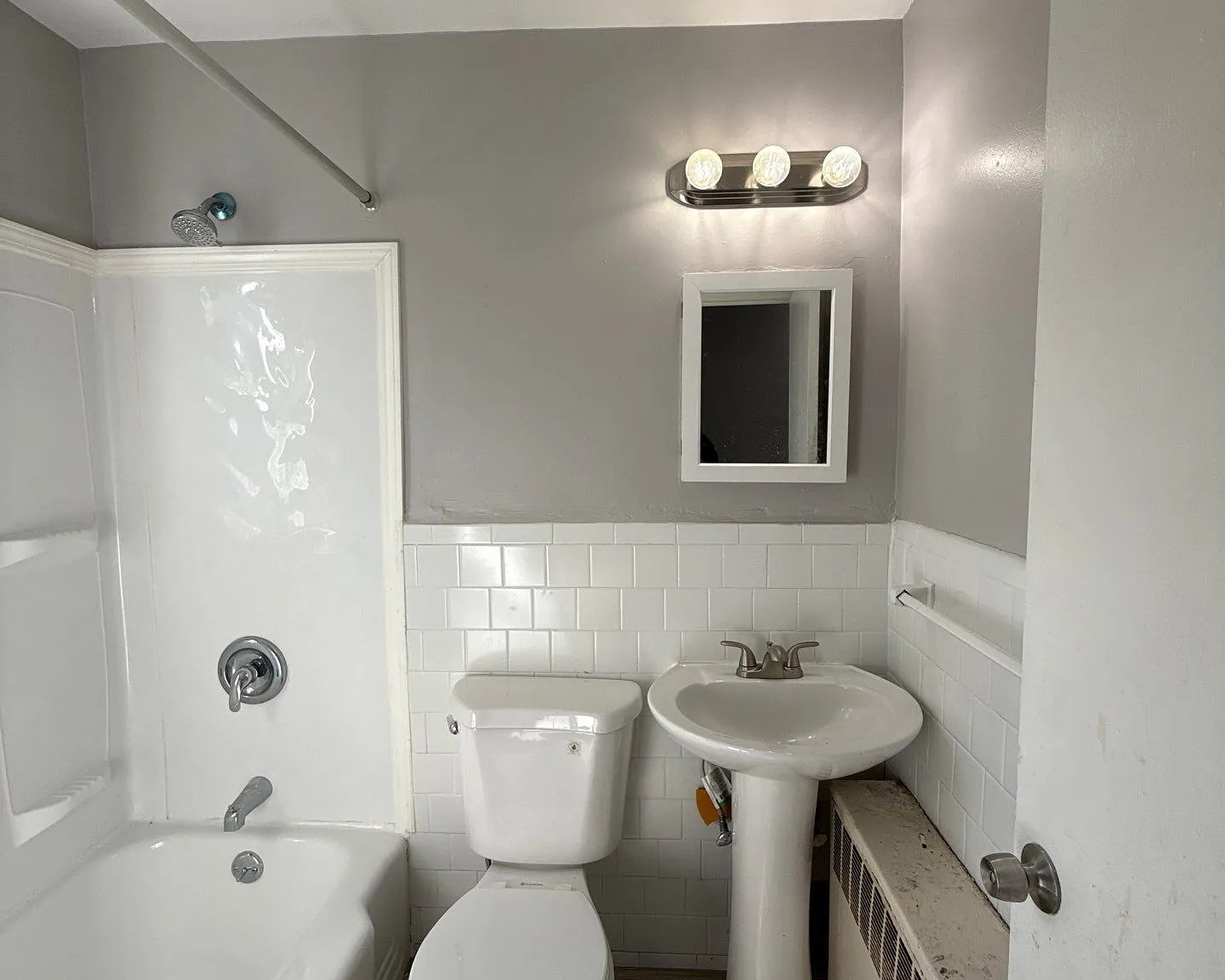 2 bed, 650 sqft, $1,049 — Photo 3