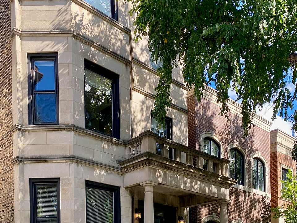 1st image of 1336 W Wellington Ave #1