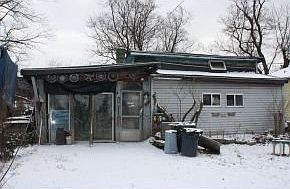 1st image of 8 Edwards Ln