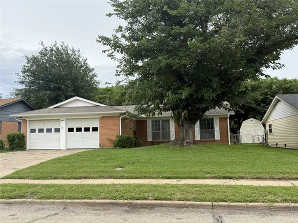1014 Bunn Dr, Irving, TX 75061