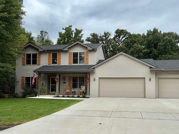 3819 Huntington Ct, Janesville, WI 53546