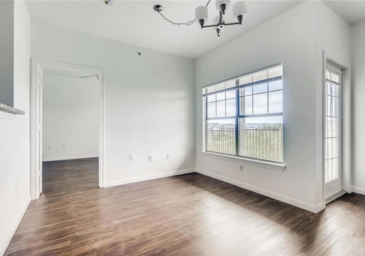 2320 Gracy Farms Lane, Unit 835 — Photo 3