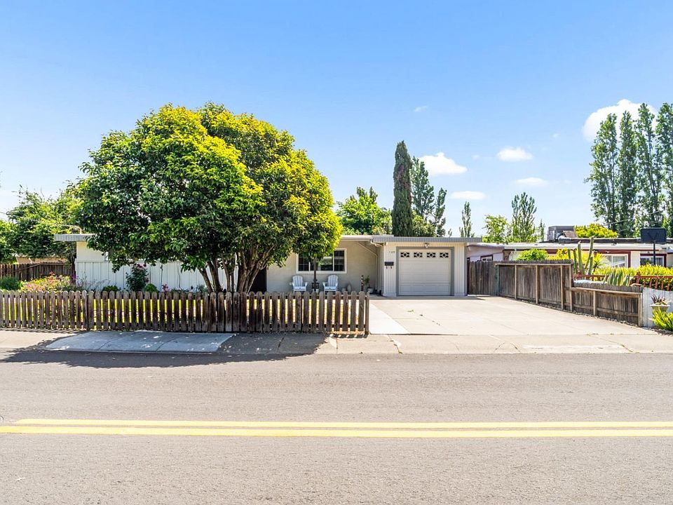 1st image of 125 Los Altos Place