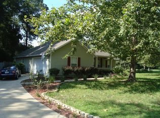 8220 SW 107th St, Gainesville, FL 32608