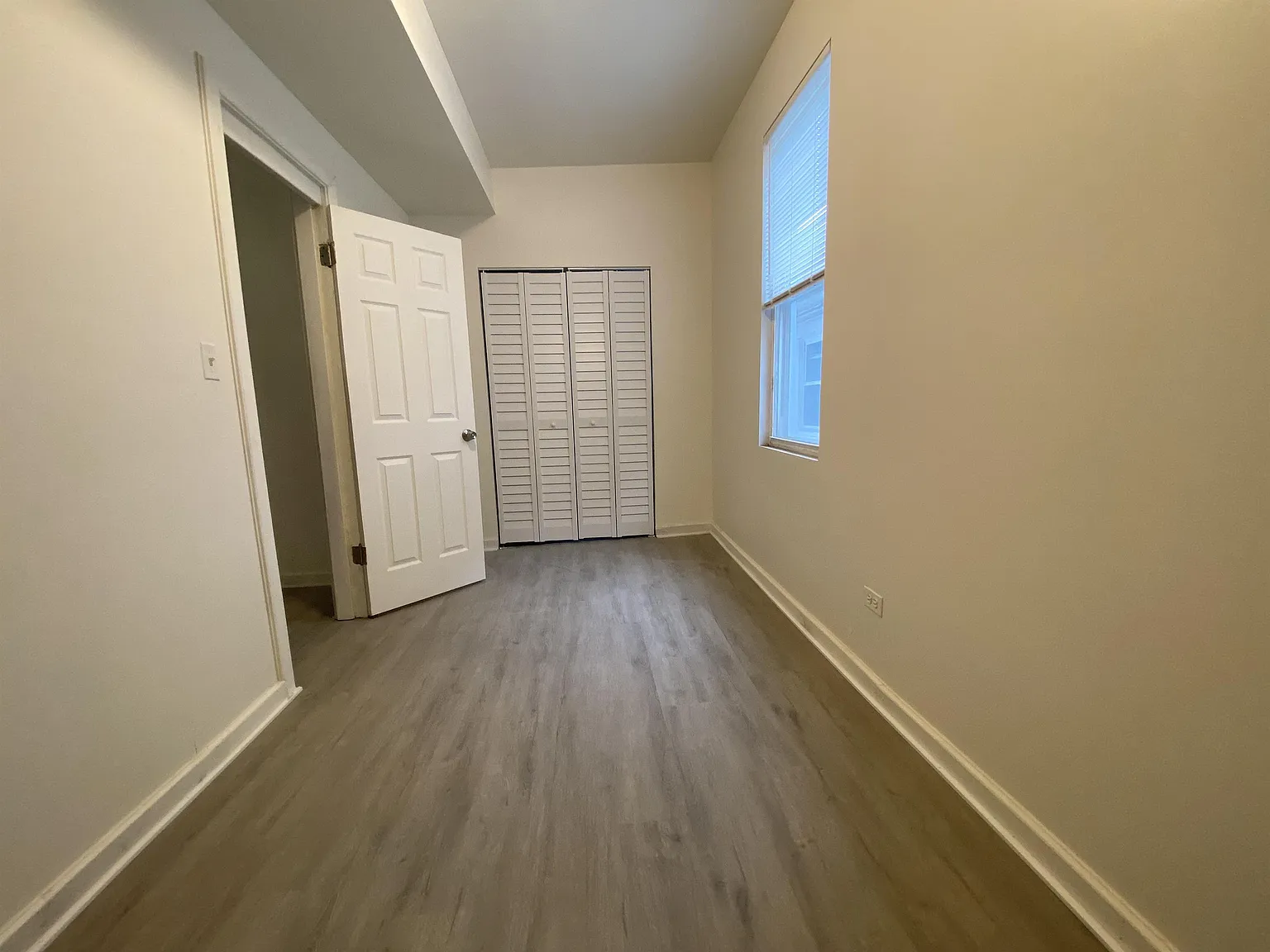 4450 South Wood Street - 2 R — Photo 3
