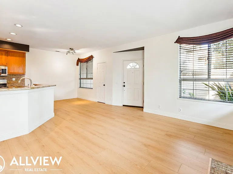 2 Sentinel Pl — Photo 5