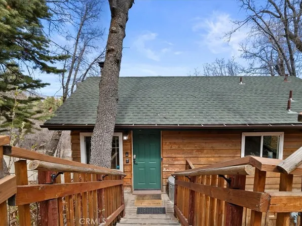 698 Villa Grove Ave, Big Bear City, CA 92314
