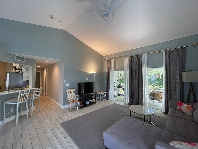 1130 Partridge Cir #102 — Photo 13