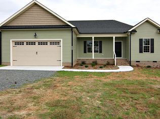 3090 E Thollie Green Rd, Stem, NC 27581