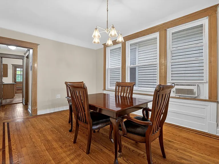 18 Boyd Ave — Photo 16