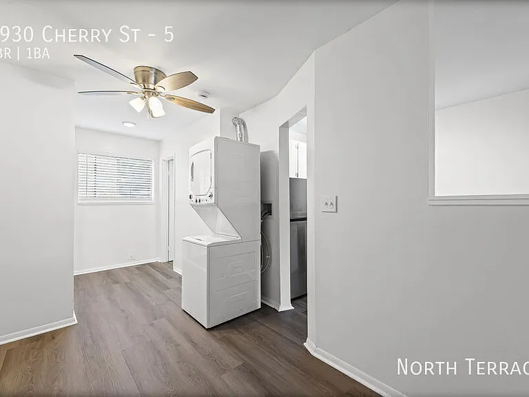 Cherry Street Apartments — Photo 17