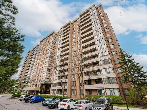 5 Lisa St #1404, Brampton, ON L6T 4T4